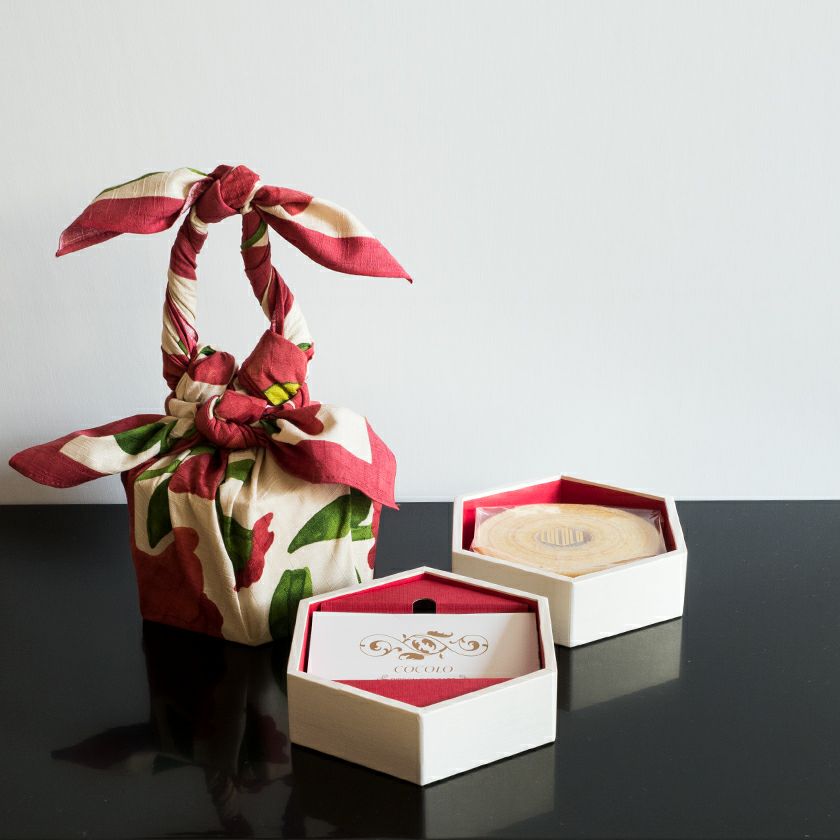 和WRAP 2段 ギフトカード + バームクーヘン